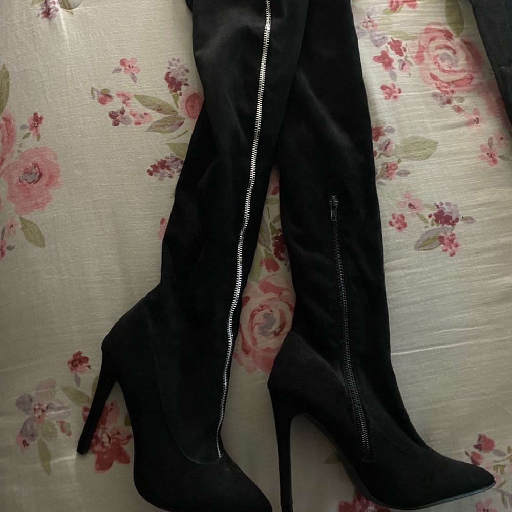 Forever 21 thigh High boots